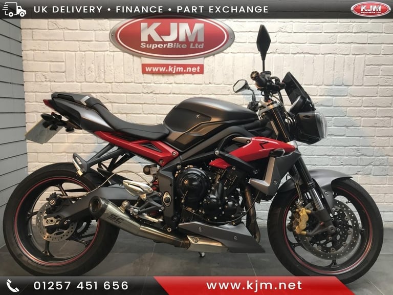 TRIUMPH STREET TRIPLE R 675, 2014/14, JUST 13,369 MILES COVERD.