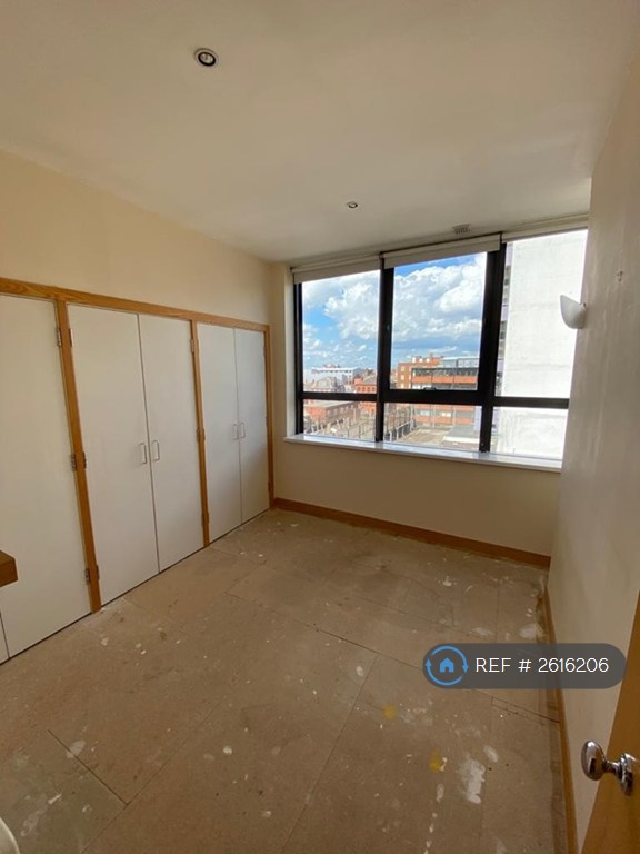 2 bedroom flat in Newhall Street, Birmingham, B3 (2 bed) (#2616206)
