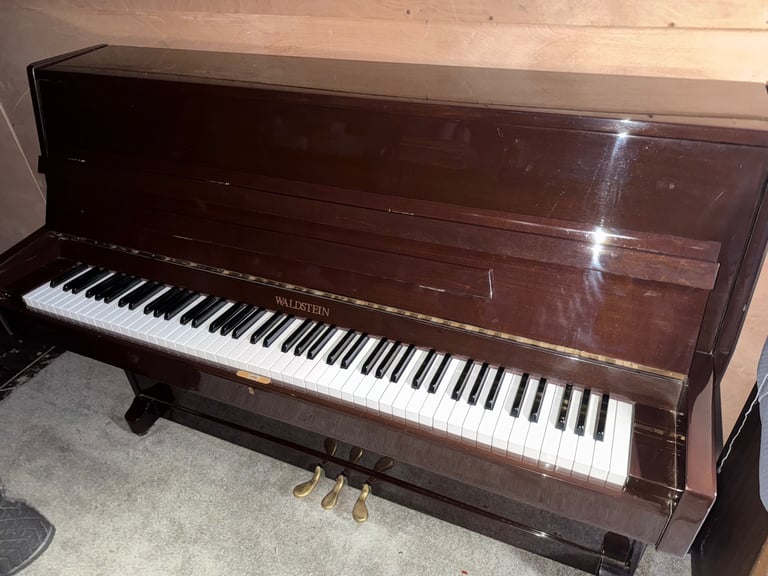 WALDSTEIN FREE DELIVERY FREE STOOLTUNED 