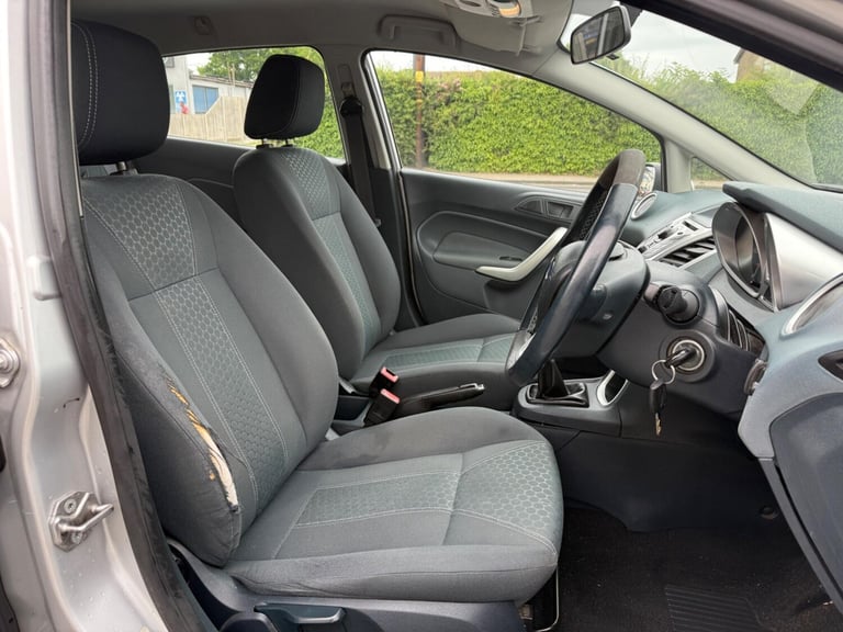 2009 Ford Fiesta 1.4 Zetec 5dr HATCHBACK Petrol Manual