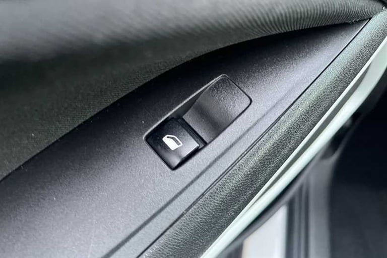 2020 Vauxhall Crossland X 1.2 [83] Griffin 5dr [Start Stop] HATCHBACK PETROL Manual