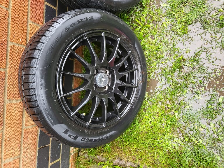 15 inch 4x100 Fox Racing Alloy wheels 