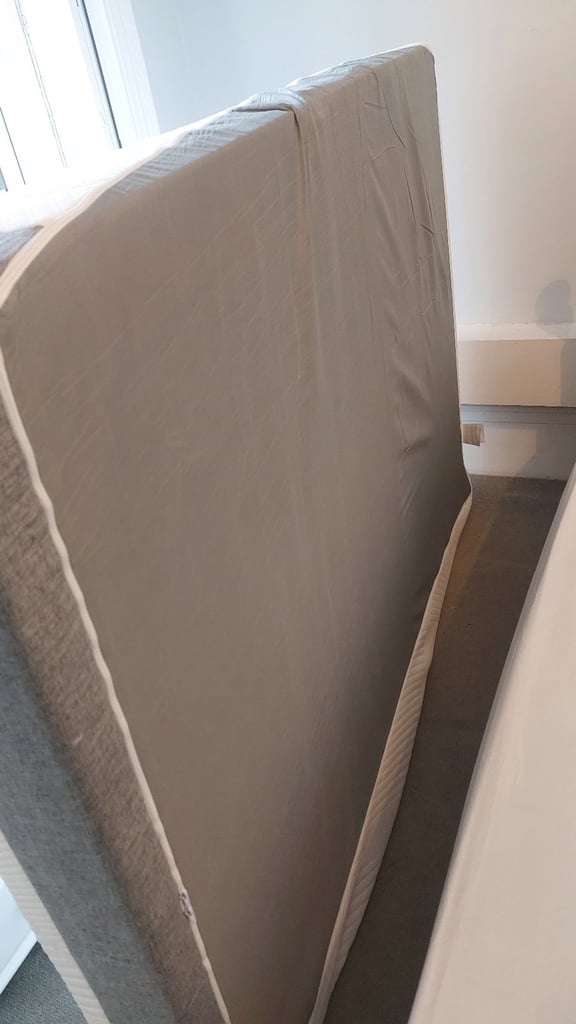 Molblly Double Memory Foam Mattress, Medium Firm, 120x190x25cm