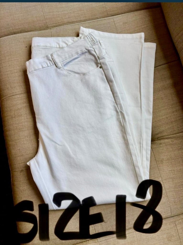 Ladies Clothing Size 18