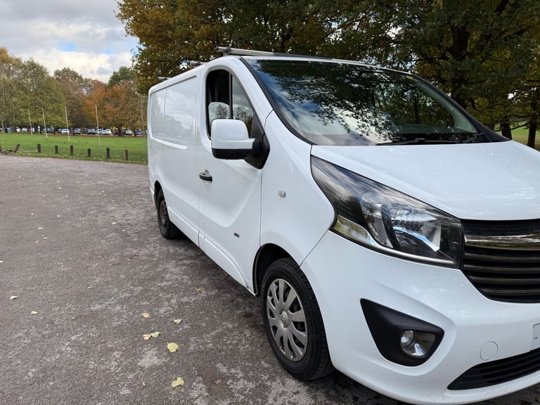 VAUXHALL VIVARO SPORTIVE 1.6 CDTI BI TURBO 2016 REG WITH AIR CON & 12 MONTHS MOT! READY FOR WORK! 