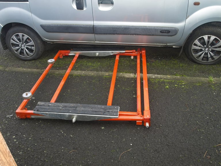 image for portable pivot car lifter
