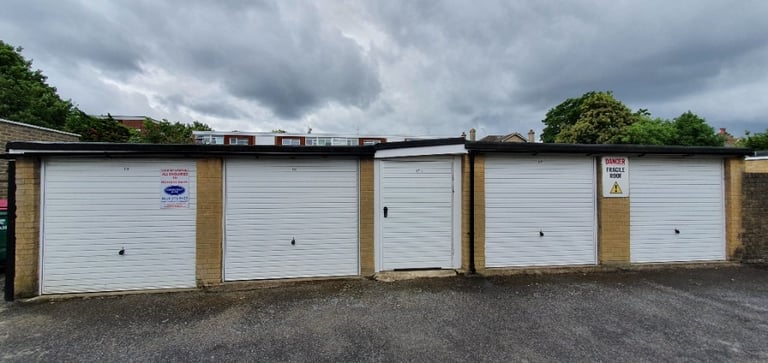 Garages to Rent: Parkgate Road (Gateways Court), Surrey, SM6 0AW