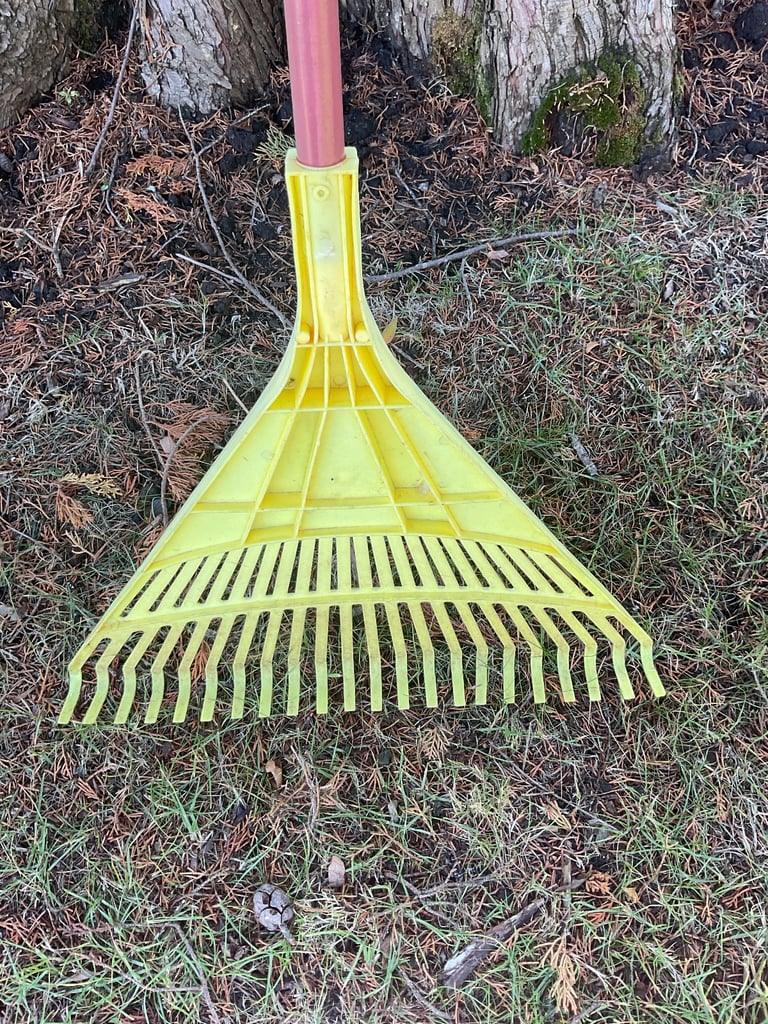 Leaf rake
