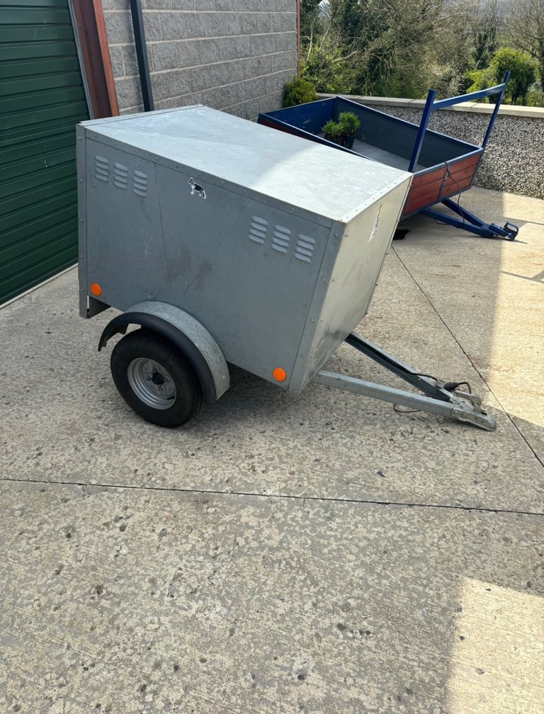 Car Trailer (Dog Trailer) - 4 x 3 - Good Condition
