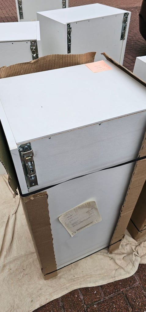 Brand New Rotpunkt Kitchen Cabinet carcasses, assortment of sizes available 