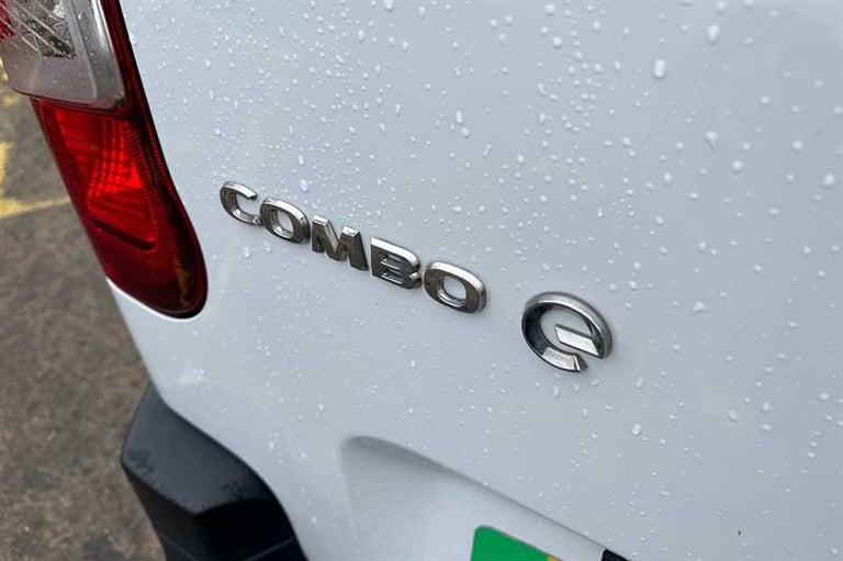 2024 Vauxhall Combo Electric 52kWh Prime Panel Van 5dr Electric Auto SWB (7.4kW Charger) (136 ps)...