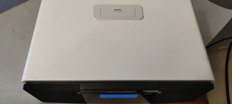 Roberts MP Sound 43 CD/DAB+/FM Black Radio. iPod dock,