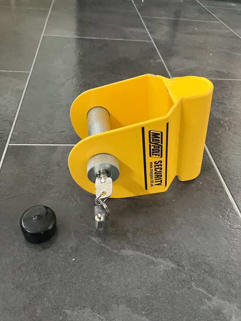 Maypole Hitch Lock Caravan Trailer For Alko Hitches