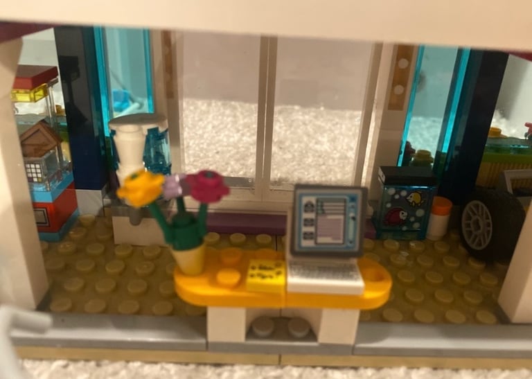 Lego Friends Heartlake Hospital 