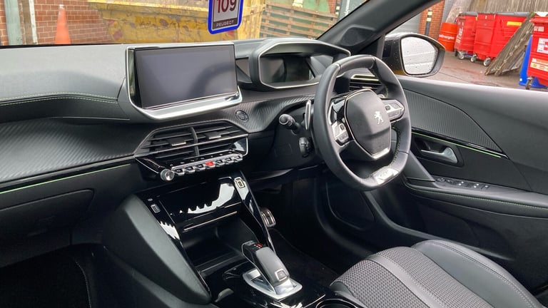 2020 Peugeot 208 1.2 PureTech 100 GT Line 5dr EAT8 Petrol Hatchback Hatchback Petrol Automatic