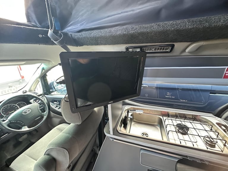 Toyota Alphard 4 berth pop top PETROL AUTOMATIC 2003/L