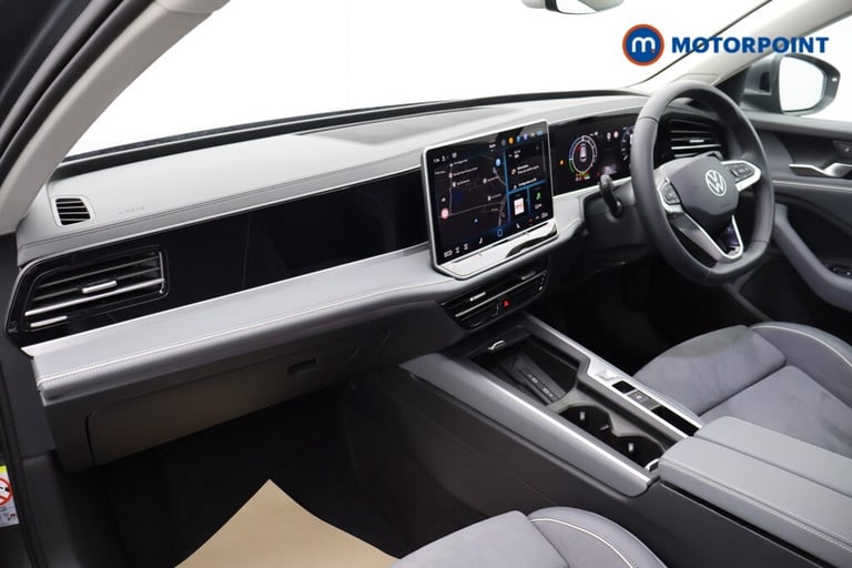 2025 Volkswagen Passat 1.5 TSI eHybrid Life 5dr DSG Estate Hybrid Automatic