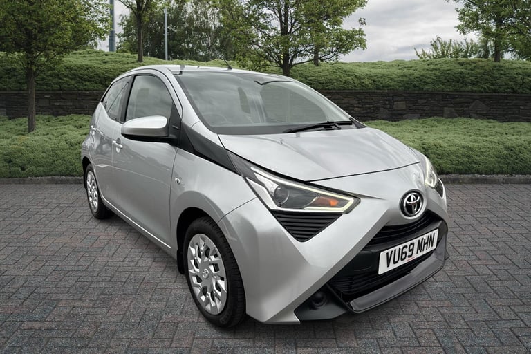 image for 2019 Toyota AYGO 1.0 VVT-i X-Play 5dr Hatchback Petrol Manual