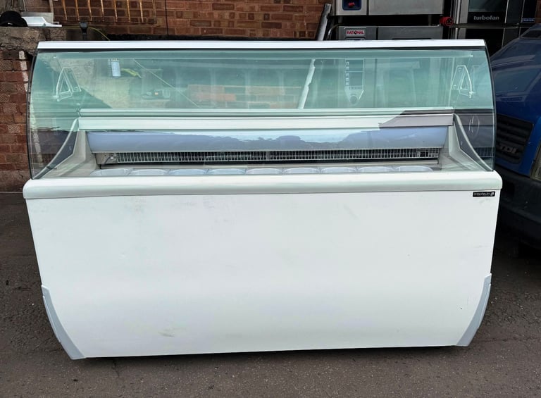 Framec Commercial 150 CM WIDE/9 PANS Ice Cream Display Freezer/Gelato Display Freezer-LIKE NEW