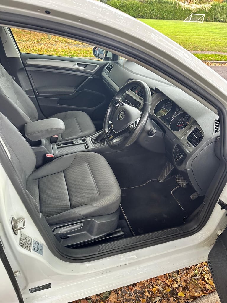 Volkswagen, GOLF, Hatchback, 2016, Semi-Auto, 1395 (cc), 5 doors