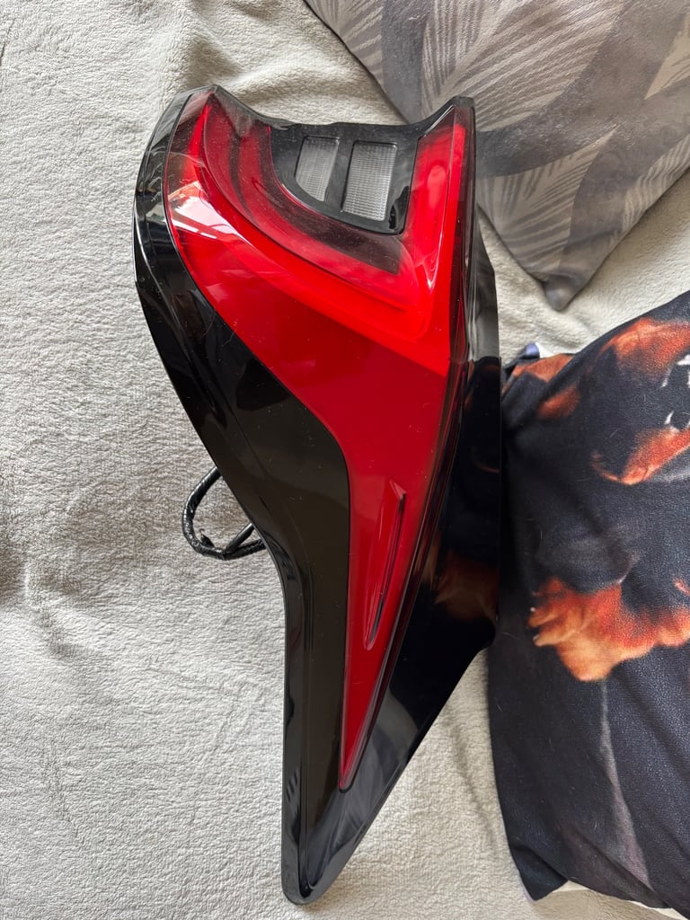 Toyota Yaris mk4 offside, 2020 onwards. rear light 