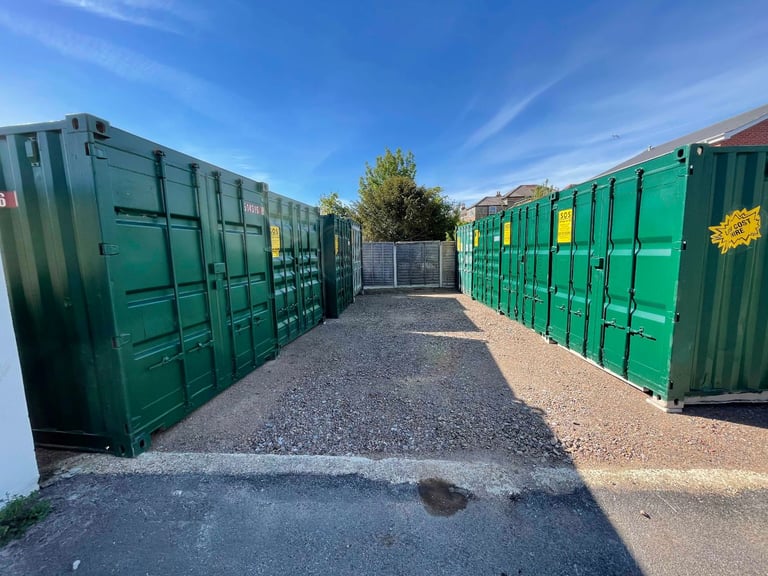 Self storage container - 20ft - available NOW