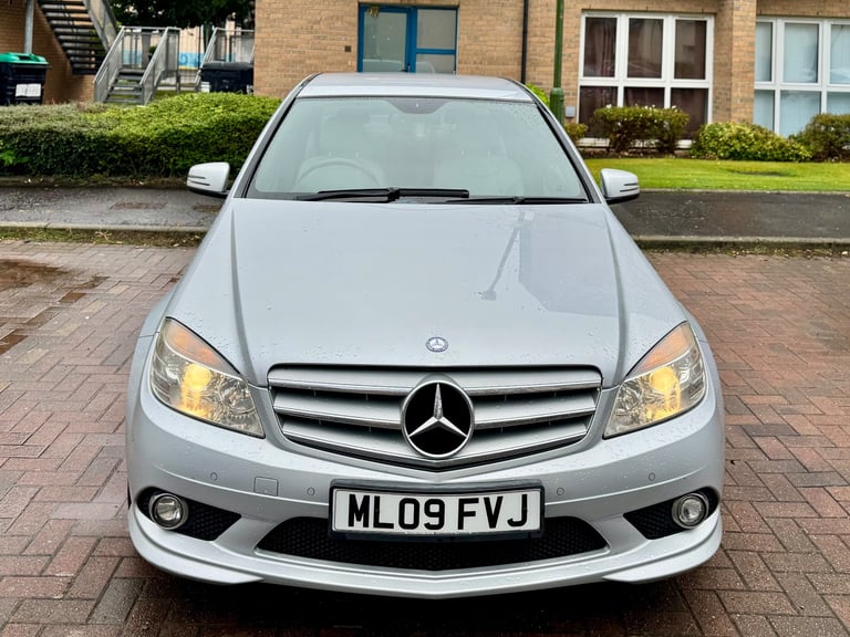 image for Mercedes-Benz, C CLASS, Saloon, 2009, Other, 2148 (cc), 4 doors