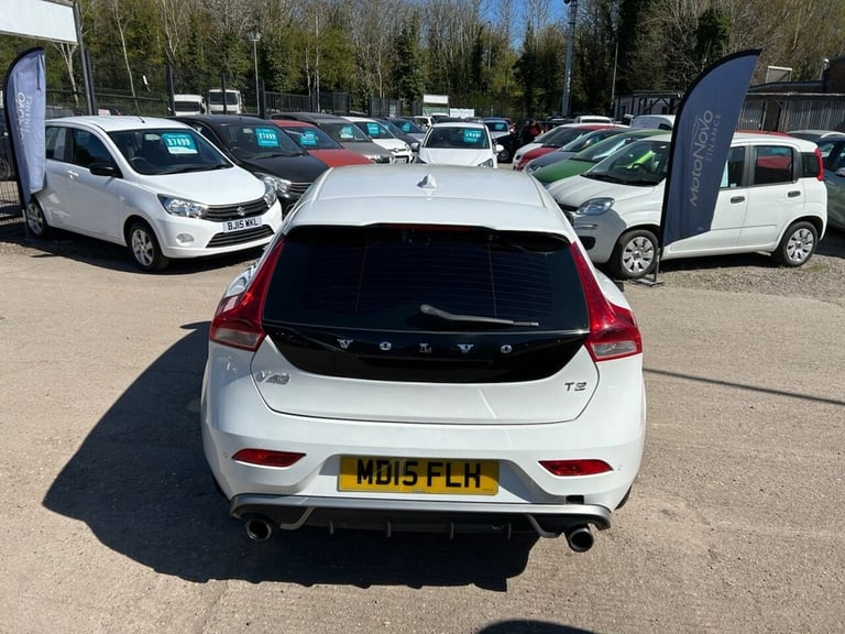 2015 Volvo V40 1.6 T2 R-Design Hatchback 5dr Petrol Manual Euro 5 (s/s) (120 ps) Hatchback Petrol...