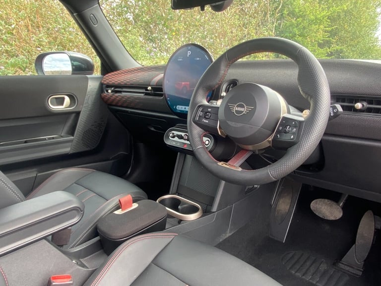 2024 MINI Cooper 1.5 C Sport Auto 3dr - OLED Infotainment Screen &amp; Rear Camera &amp; CarPlay ...