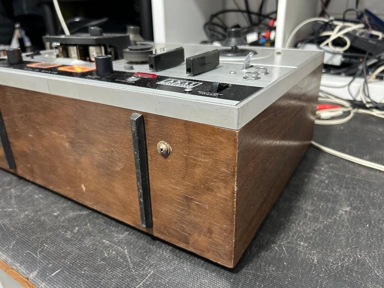 Akai 4000D Three head reel to reel tape recorder in working order