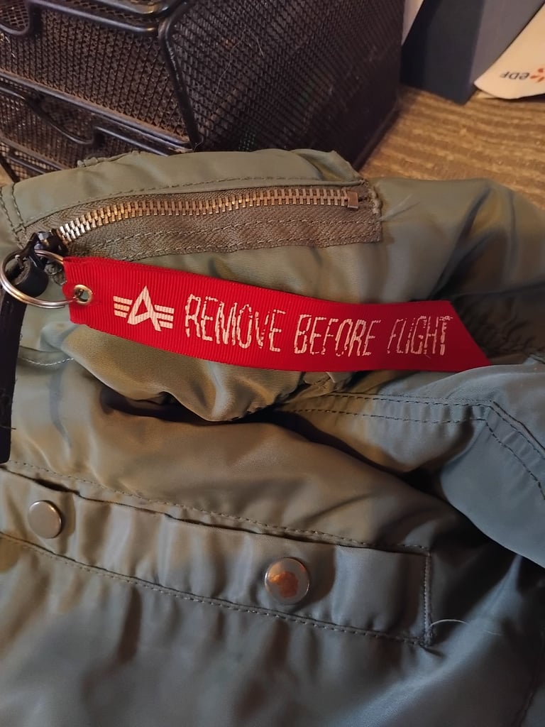 Alpha industries parka size SMALL