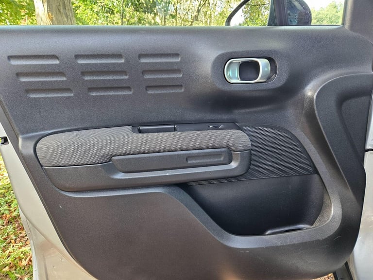 2018 Citroen C3 1.2 PureTech Flair Euro 6 5dr HATCHBACK Petrol Manual