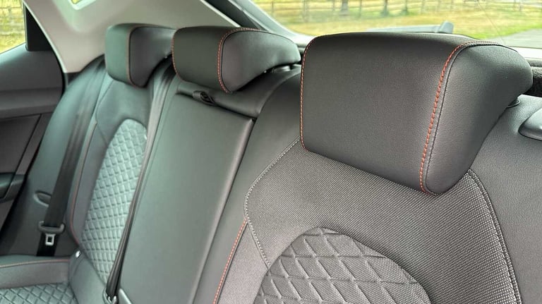 2025 SEAT Leon 1.5 e-Hybrid FR 5dr DSG (DAP) Hatchback Hybrid Automatic