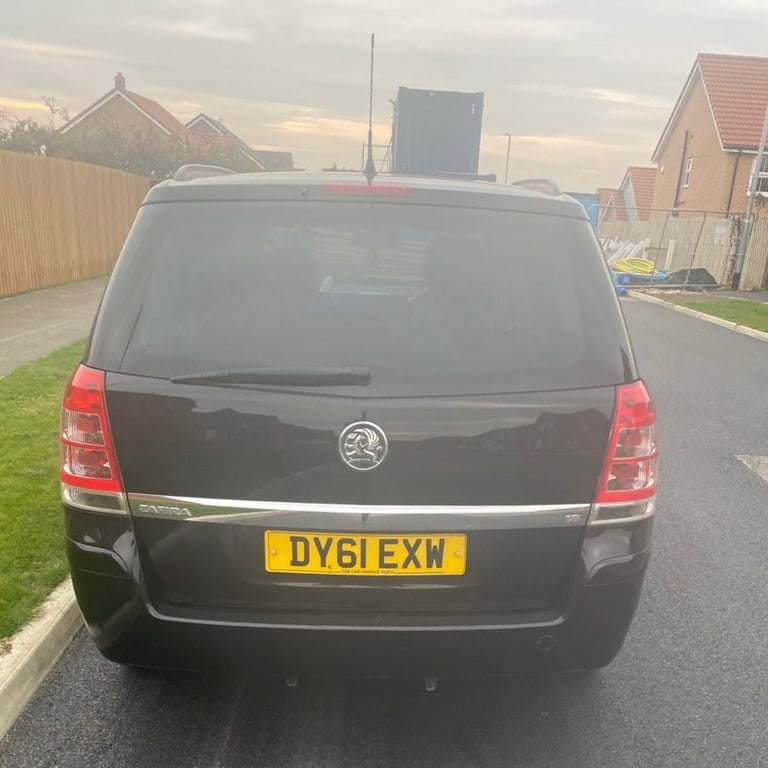 2011 Vauxhall Zafira, MPV, Manual, 5 Doors 1.8 Petrol - Image 4