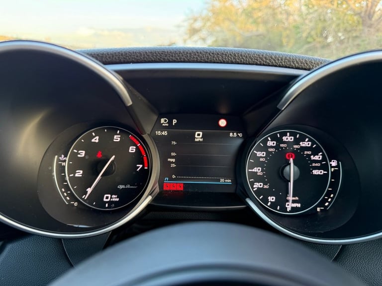 2020 20 ALFA ROMEO GIULIA 2.0T VELOCE SALOON 4DR PETROL GPF AUTO EURO 6 (S/S) (2