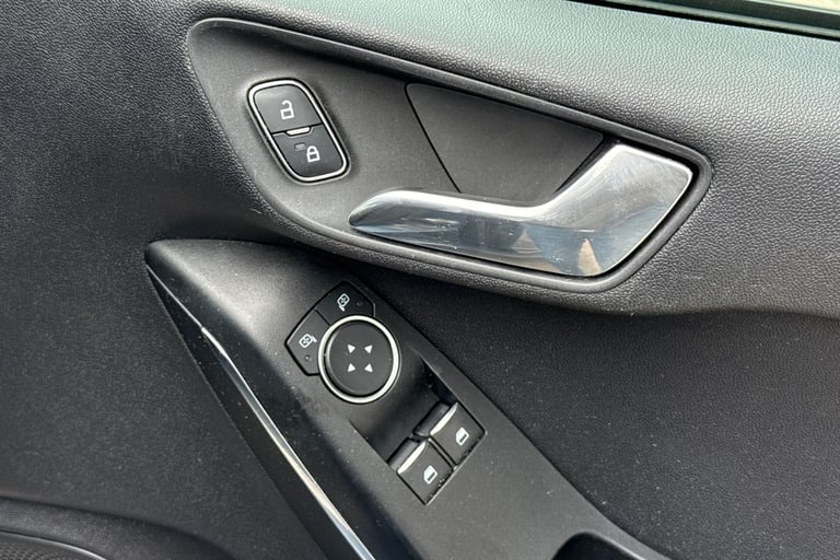 2019 Ford Fiesta 1.0T EcoBoost ST-Line Euro 6 (s/s) 5dr Hatchback PETROL Manual