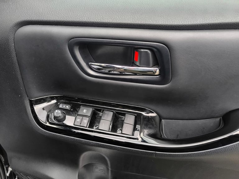 2021 Toyota Voxy 1.8 Hybrid Automatic 7 Seats 5dr ULEZ Free MPV Petrol/Electric Hybrid Automatic