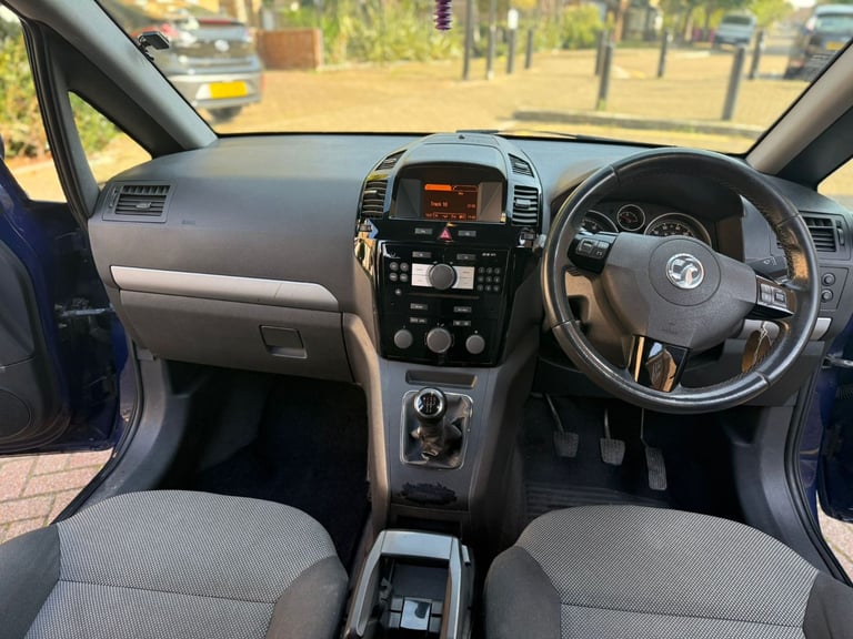 ULEZ FREE, Vauxhall, ZAFIRA, MPV, 2012, Manual, 1598 (cc), 5 doors