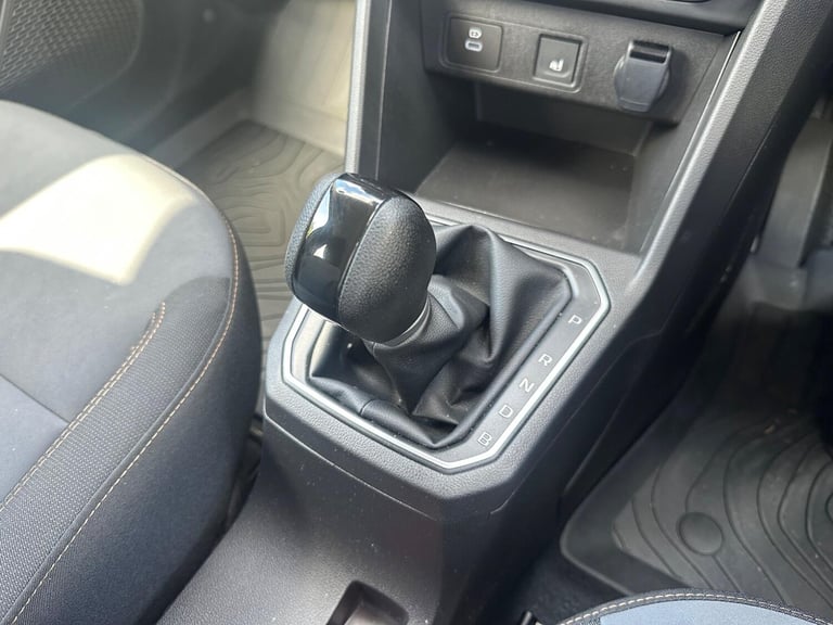 2025 Dacia Jogger Extreme HYBRID 140 MY24 MPV Petrol/Electric Hybrid Automatic