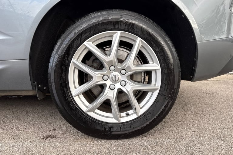 2019 Volvo XC60 2.0 B4 MHEV Momentum Auto AWD Euro 6 (s/s) 5dr SUV DIESEL Automatic