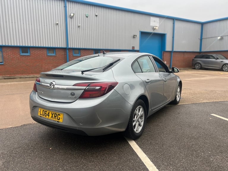2015 Vauxhall Insignia 2.0 CDTi ecoFLEX Design Nav 5dr [Start Stop] HATCHBACK DIESEL Manual