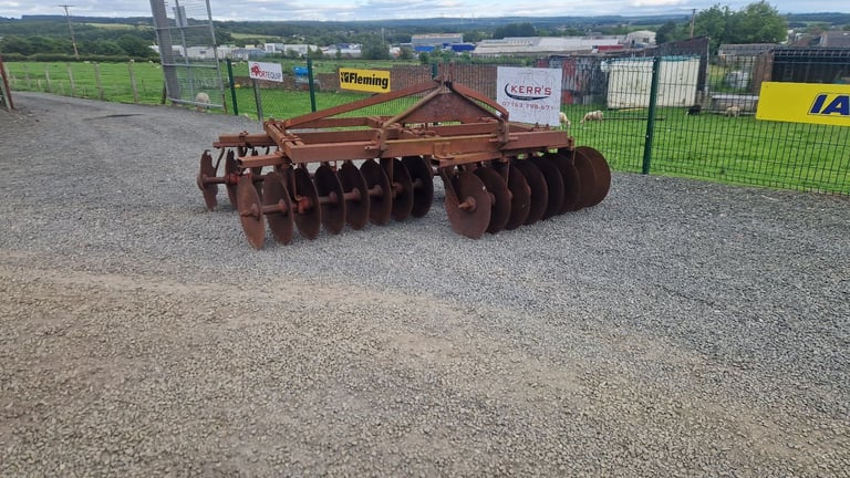 Tractor three point linkage discs 