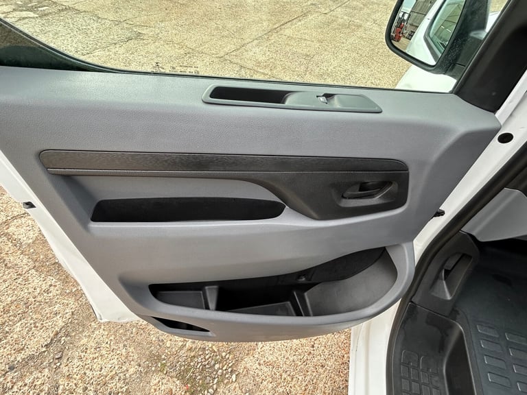 2020 Vauxhall Vivaro 2900 1.5d 100PS Dynamic H1 Van PANEL VAN Diesel Manual