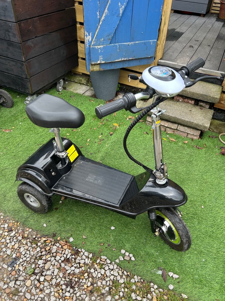 Mobility scooter