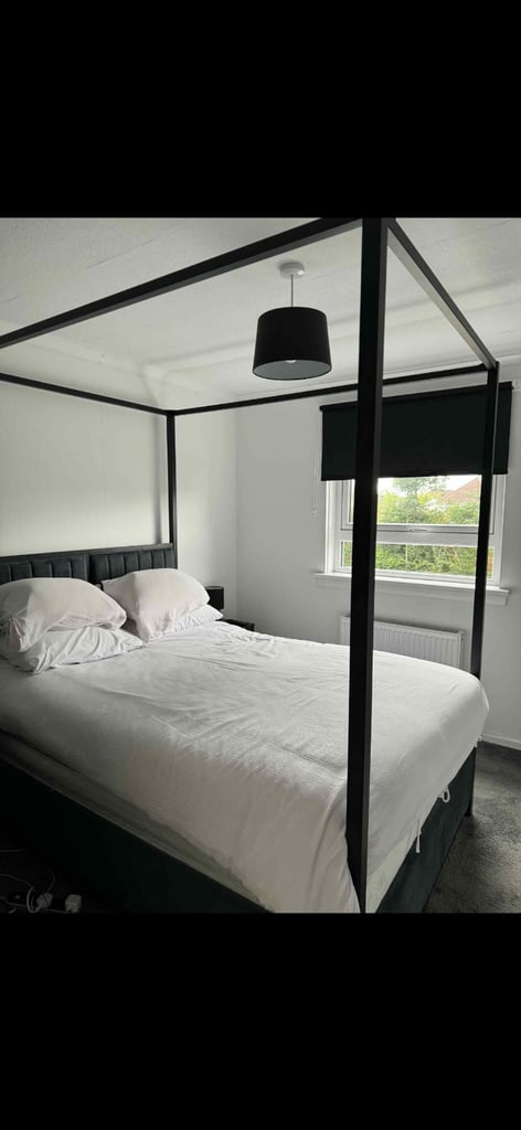 image for Double Black and Opulent Velvet Charcoal Langdon Metal 4 Poster Collection Luxe Bed Frame