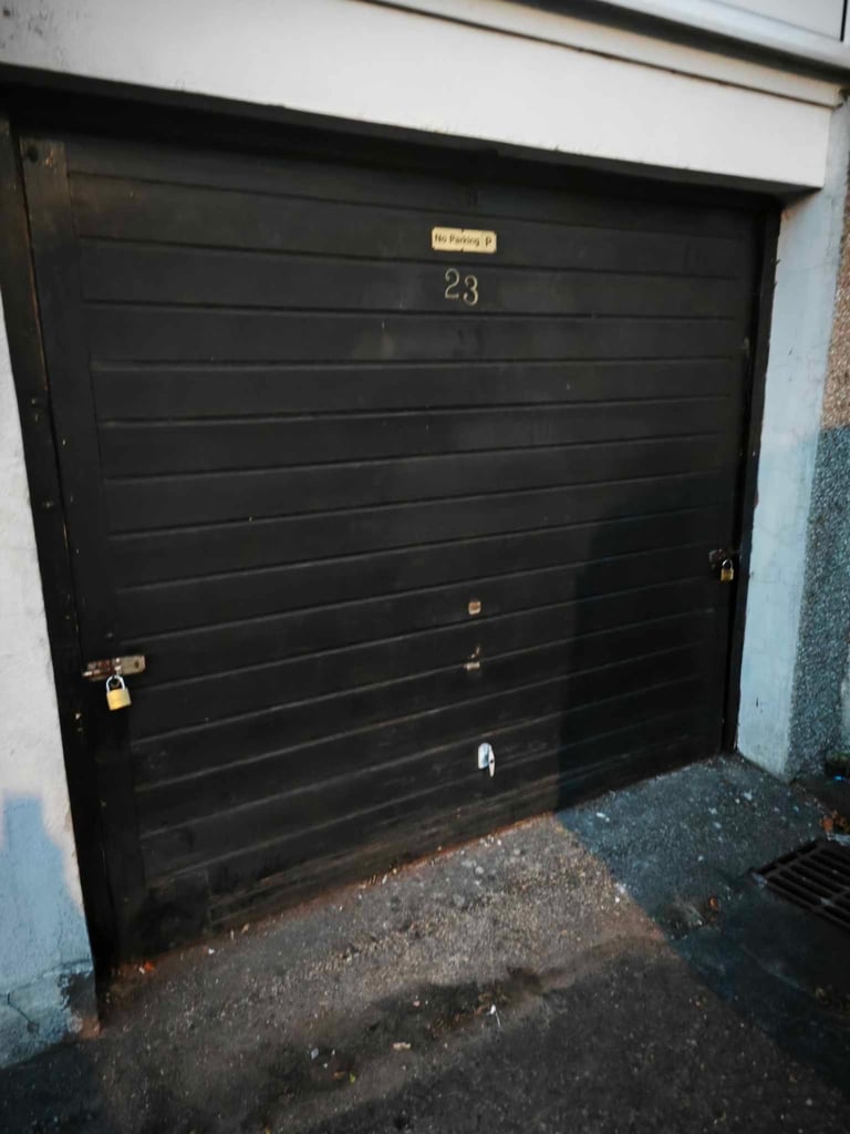 Single garage in Glenrothes 