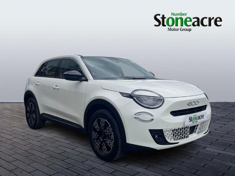 2025 Fiat 600 1.2 MHEV SUV 5dr Petrol Hybrid e-DCT Euro 6 (s/s) (136 ps) HATCHBACK Petrol/Electri...