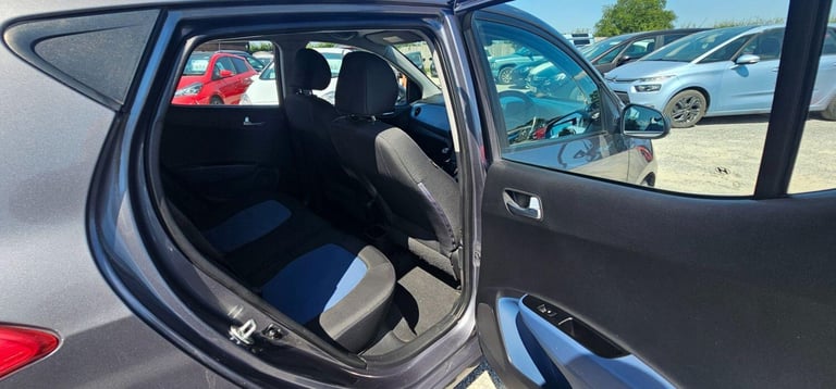 2014 Hyundai i10 1.2 Premium Hatchback 5dr Petrol Manual Euro 5 (87 ps) HATCHBACK Petrol Manual