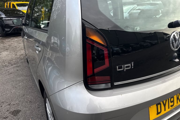 2019 Volkswagen up! 1.0 High up! Euro 6 (s/s) 5dr Hatchback PETROL Manual