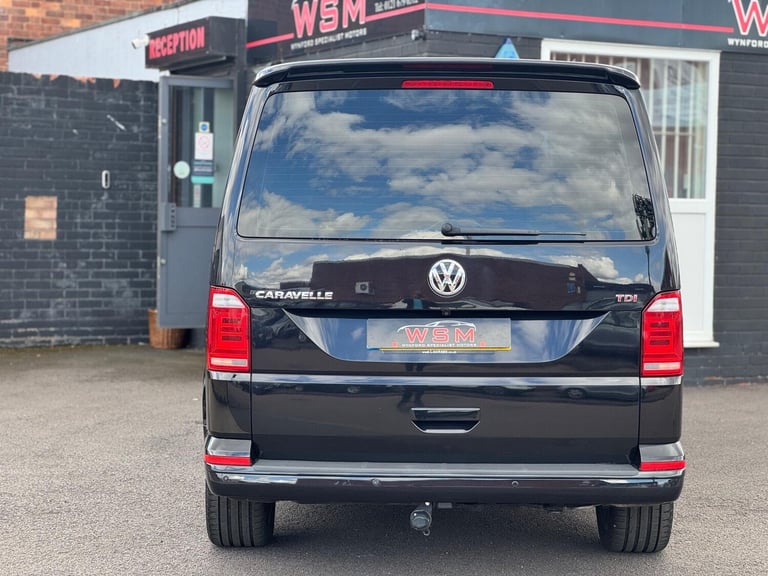 2017 Volkswagen Caravelle 2.0 BiTDI BlueMotion Tech Executive DSG Euro 6 (s/s) 5dr MPV Diesel Aut...